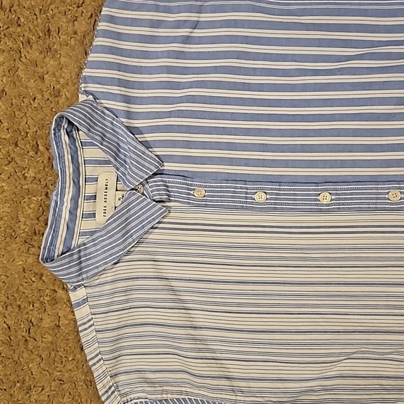 Free Assembly Boy's Button-up Short-sleeve Blue and White Shirt. Sz: XL (14/16) - Picture 2 of 9